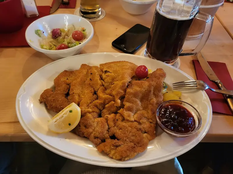 Gasthaus & Hotel zum ERDINGER Weißbräu München