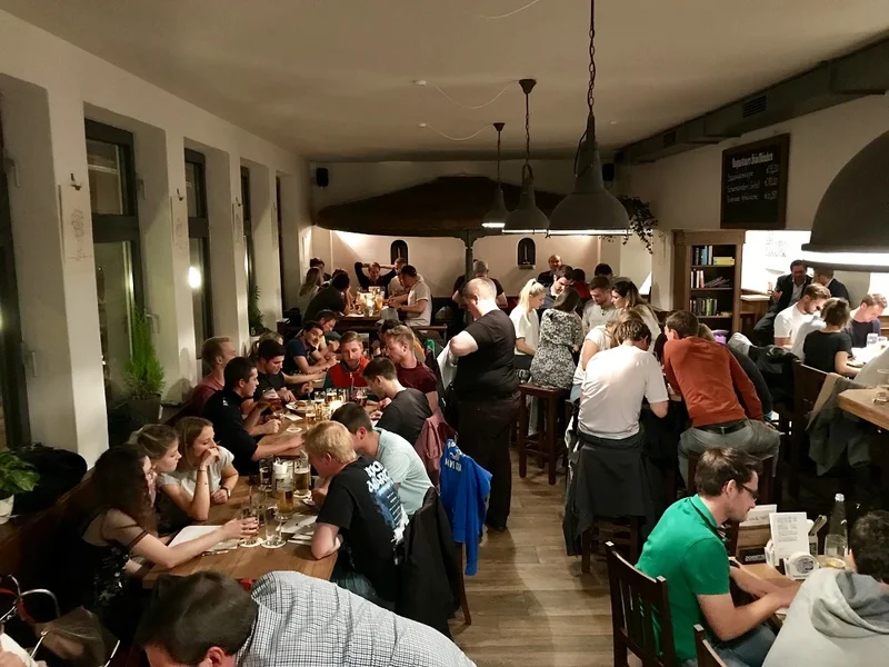 Wirtshaus Obacht Maxvorstadt