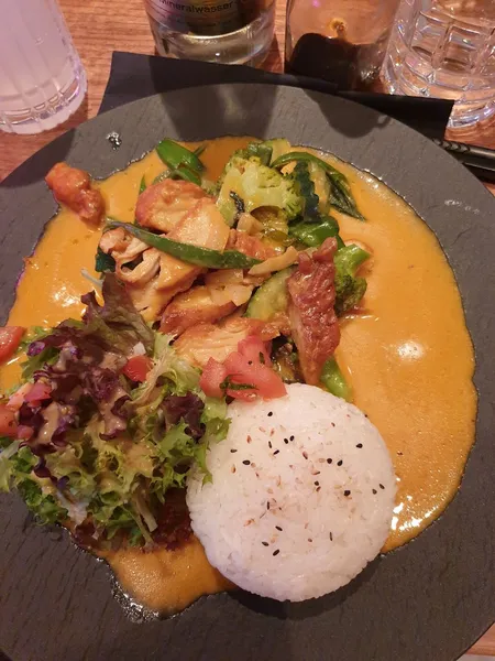 AIVI Eatery - Sushi Restaurant