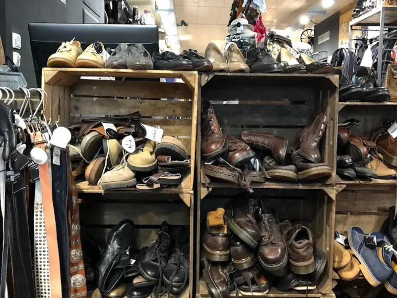 PICKNWEIGHT - VINTAGE KILO STORE