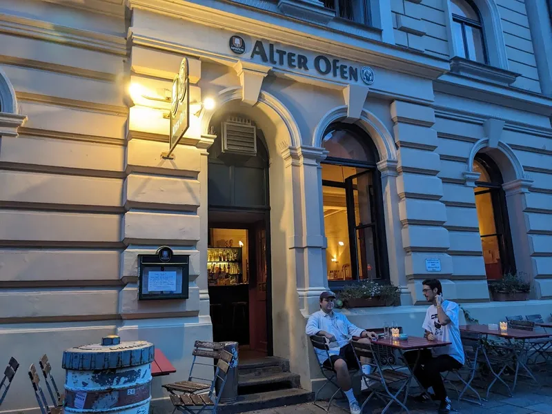 Alter Ofen