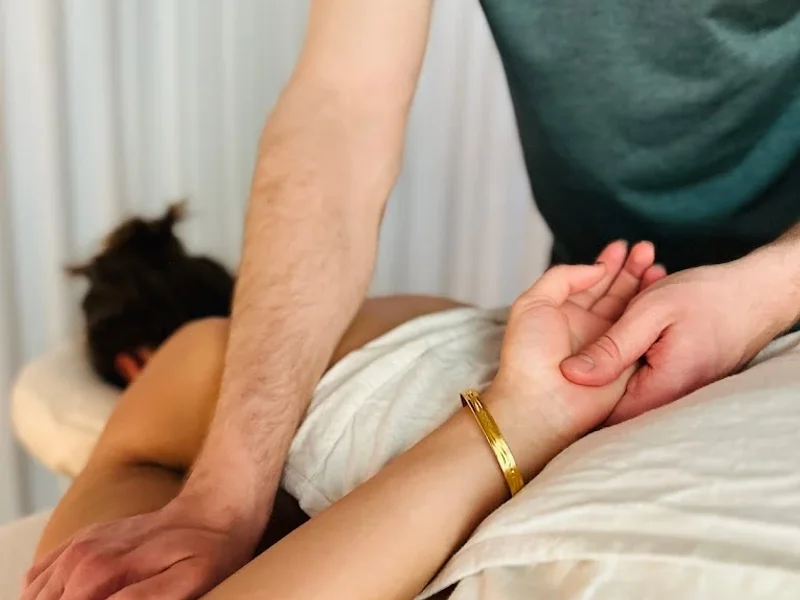 Demanos Massage