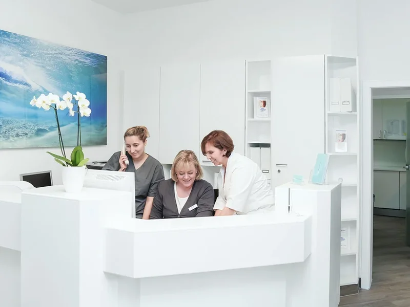 Zahnarzt Dr. Maria Magdalena Teusch