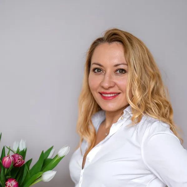 Dr. med. Alena Höfemann - Fachärztin für Dermatologie