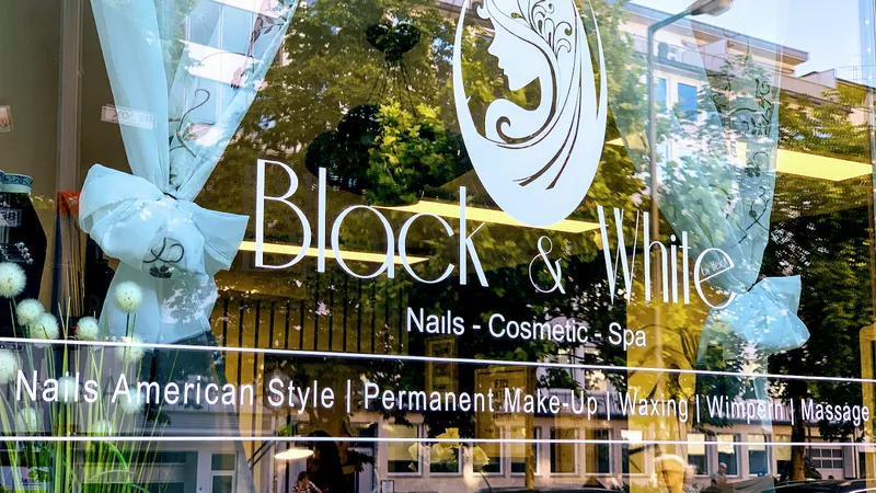 BLACK & WHITE Nagelstudio I Cosmetic I Spa Sendlinger Tor - München