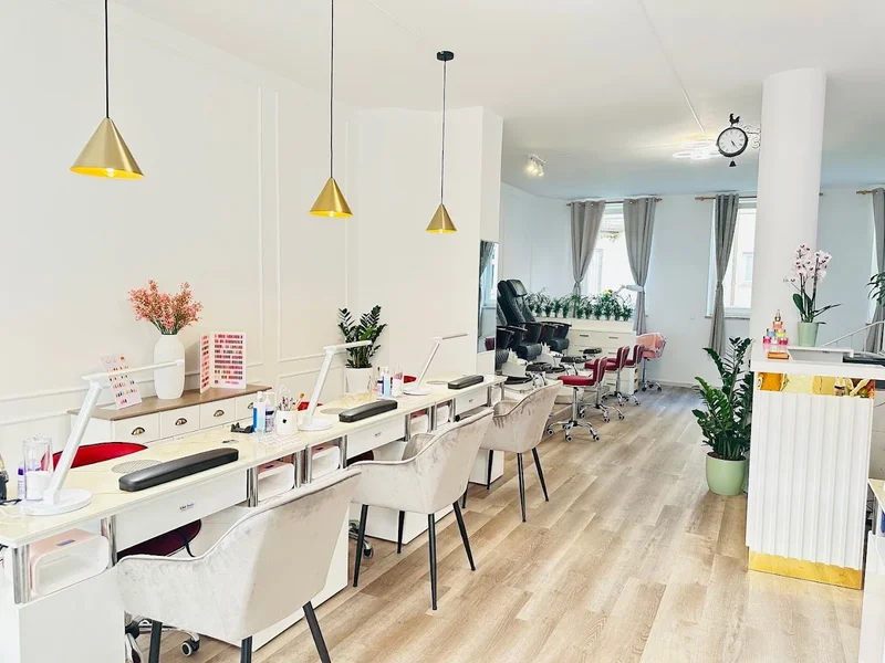 PhaLe Nails - München