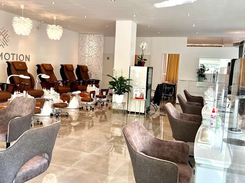 Cryomotion Nagelstudio & Wimpernverlängerung München Maxvorstadt