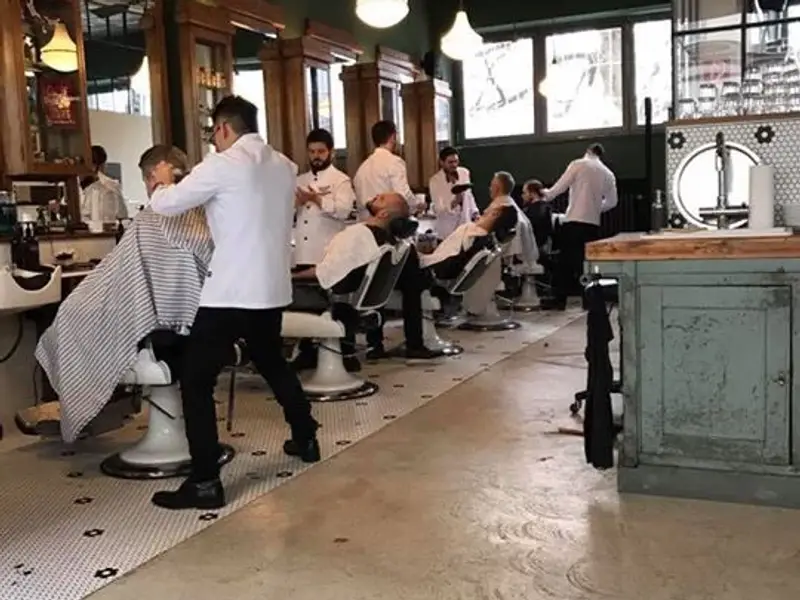 Barber House · Barbier + Herrenfriseur · Glockenbachviertel