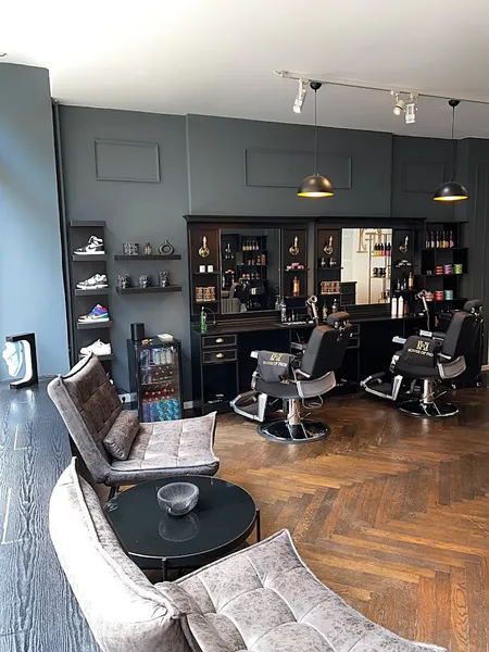 HOUSE OF FADE • BARBIER • HERRENFRISEUR• Glockenbachviertel