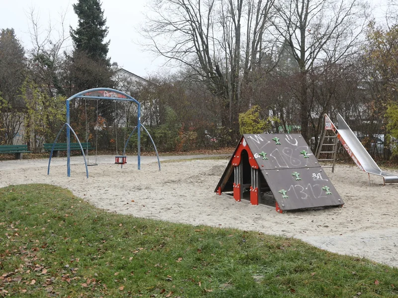 Spielplatz Am Waldrand Hadern
