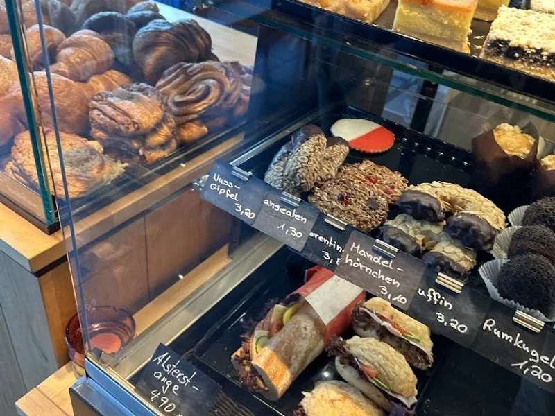 Konditorei und Bäckerei Horn Confiserie
