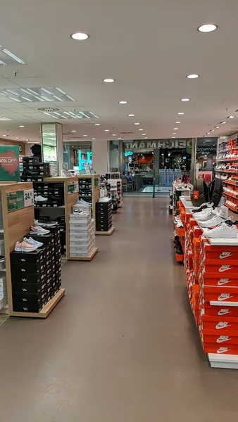 DEICHMANN