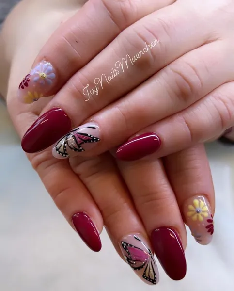 Ivy Nails and Beauty