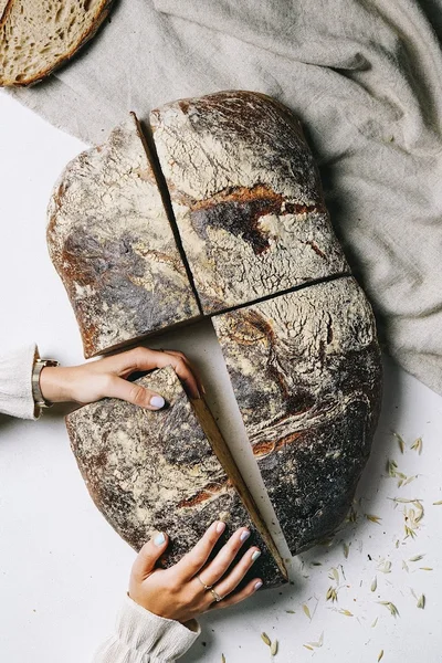 Junge Die Bäckerei. Alte Holstenstraße