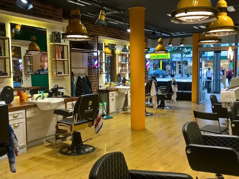 Haar Atelier Der Friseur