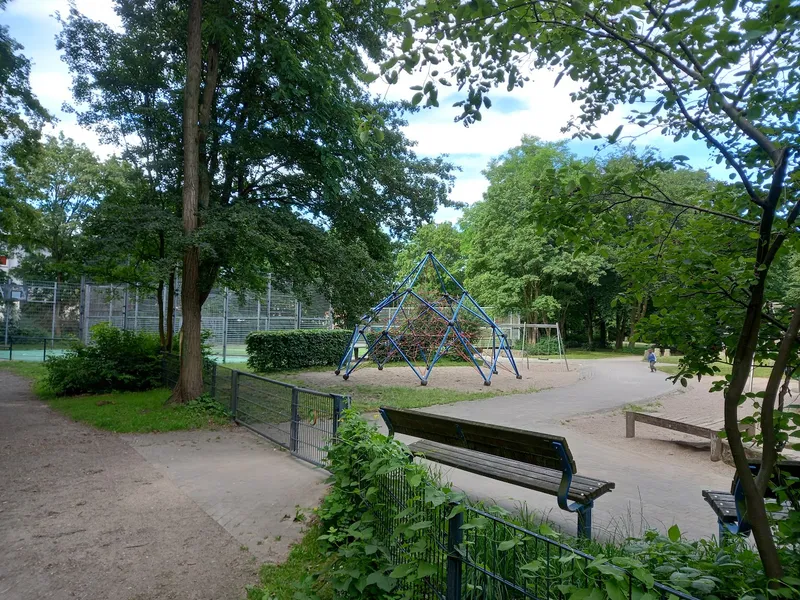 Spielplatz im Grünzug Spreestraße