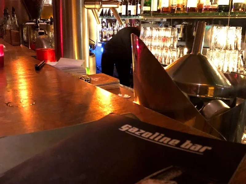Gazoline Bar