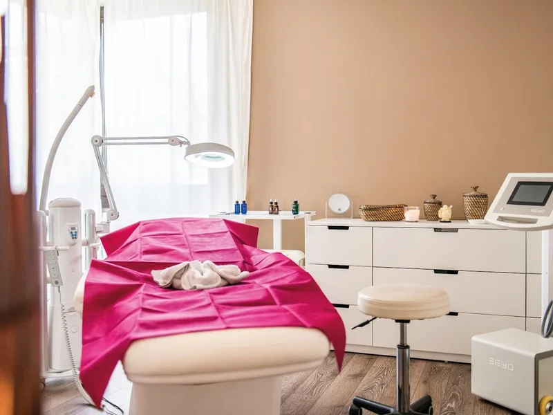 Professional Nails & Lashes