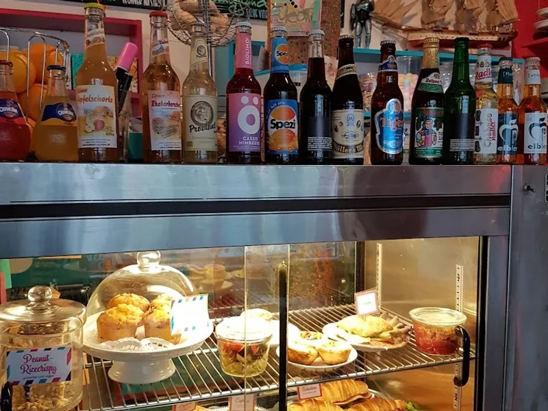 Kandie Shop - Specialty Coffee & Vegan-Friendly Café