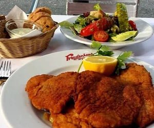 schnitzel in St. Pauli Hamburg