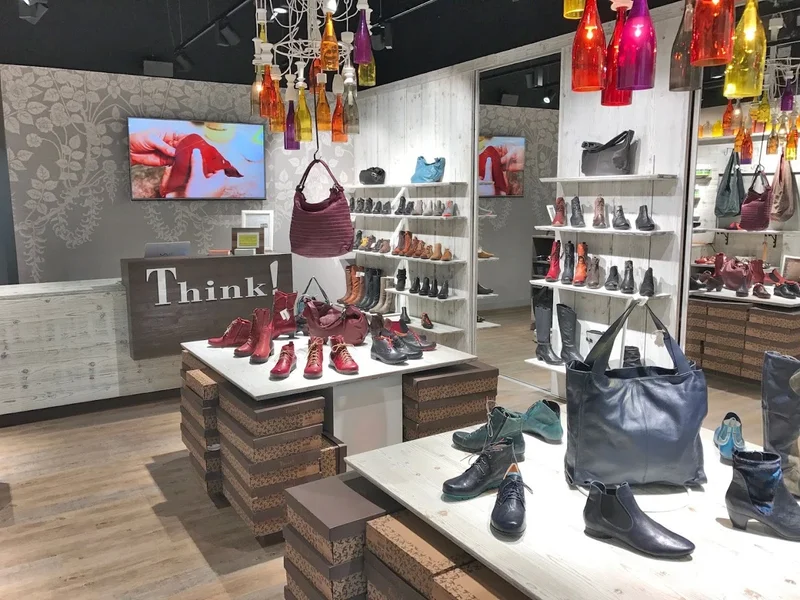 Think! Store München - Think! Schuhe für Damen und Herren