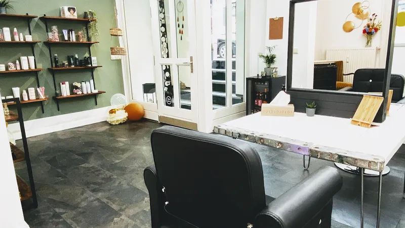 Alexandra Keisef Hairstyling