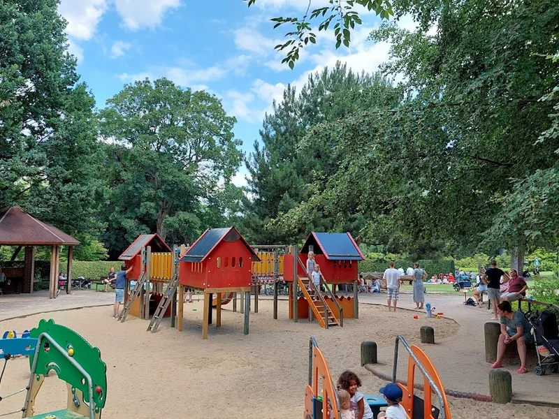 Großer Spielplatz Bullerberge