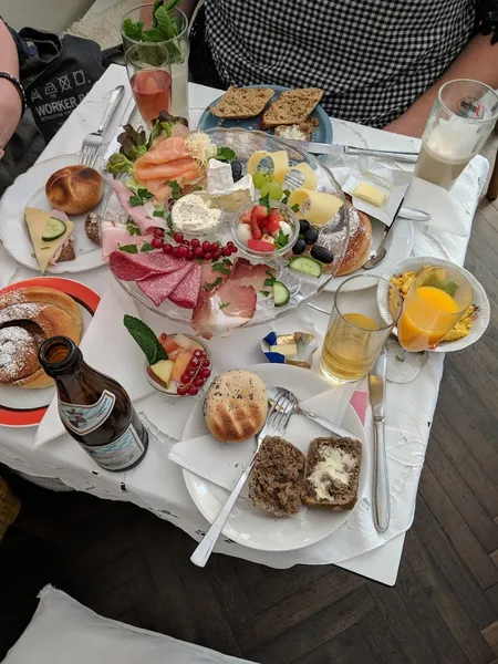 Café Fräulein