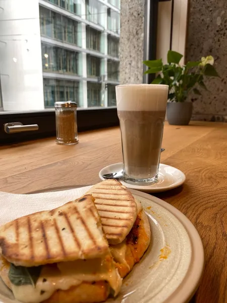 Cafe Lehel | Coffee | Kaffee | Smoothie