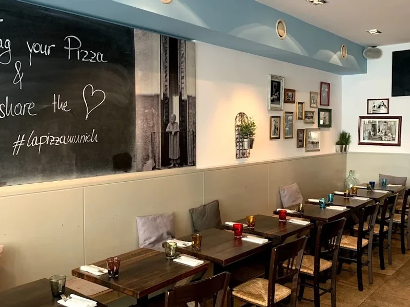 La Pizza | Pizzeria Napoletana