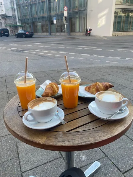 Cafe Lehel | Coffee | Kaffee | Smoothie