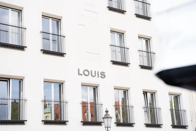 LOUIS Hotel