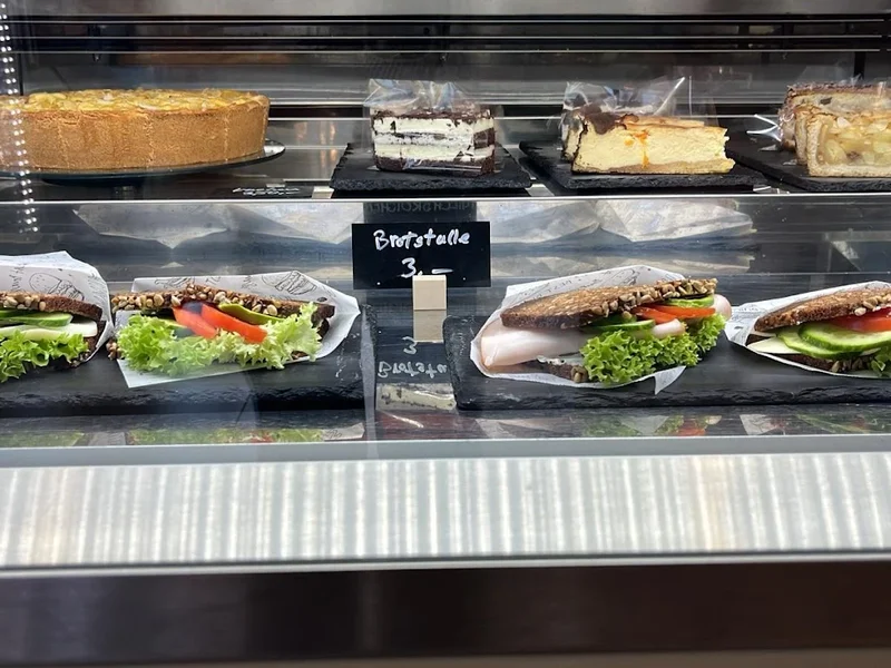 Morgenstund Eismanufaktur und Backstube