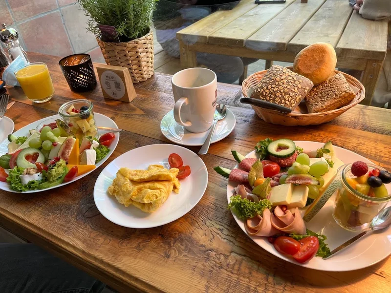 Avi - Kaffee & Proviant