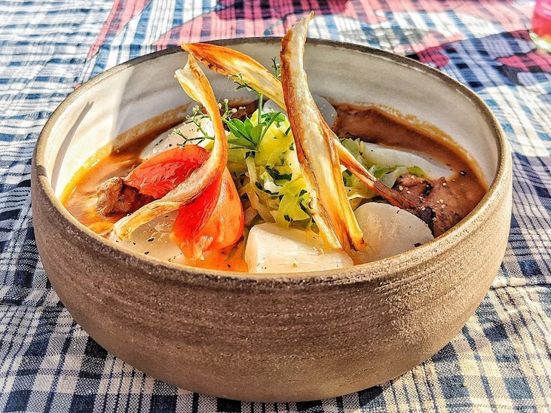 Der erdbeerfressende Drache