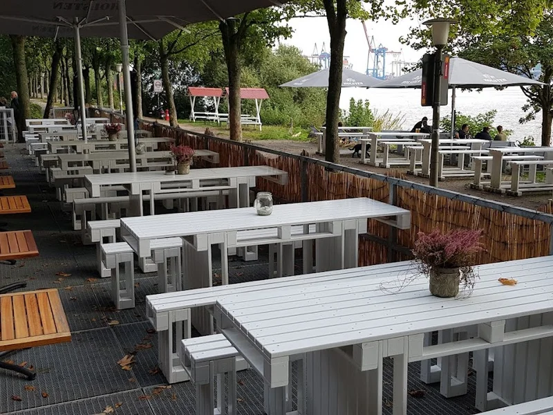 Brücke 10 im Strandhaus