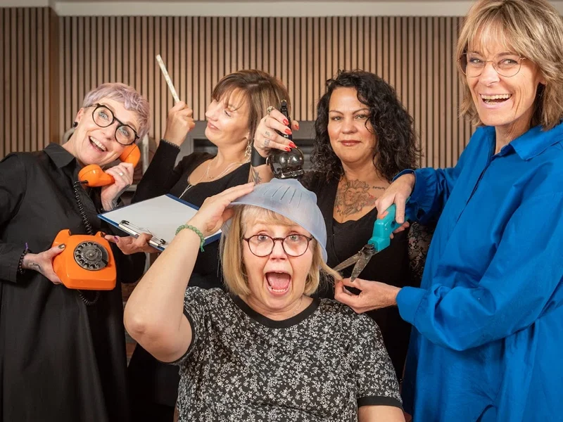 Friseur Meisterschnitte in Rissen I Haarschnitt - Calligraphy und Farbspezialist I Spezialberatung für Haarausfall