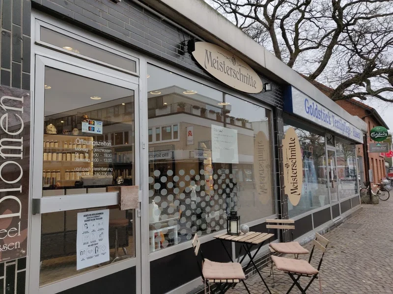 Friseur Meisterschnitte in Rissen I Haarschnitt - Calligraphy und Farbspezialist I Spezialberatung für Haarausfall