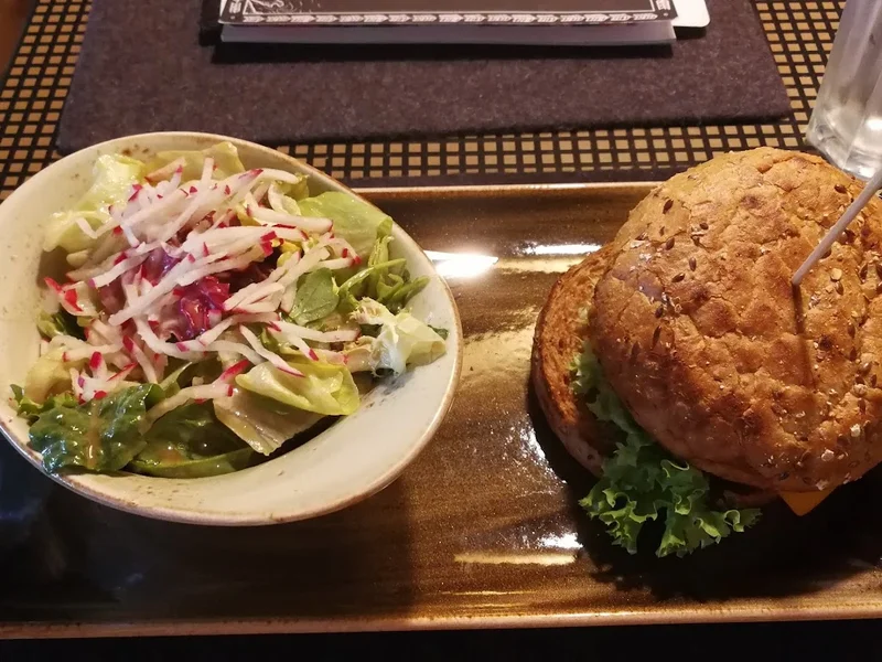 PETER PANE Burgergrill & Bar