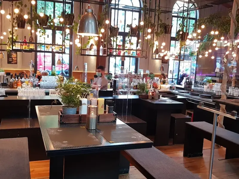 PETER PANE Burgergrill & Bar