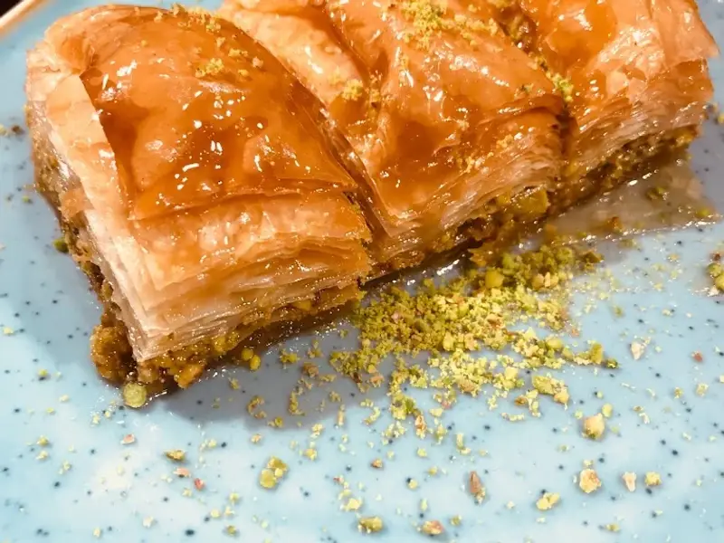 Grand Cafe Back-Lava GmbH