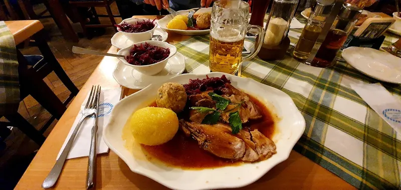 Zum Brünnstein
