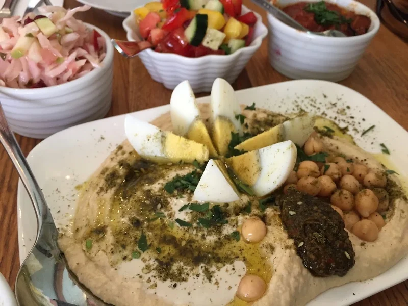 Nana – Meze & Wine