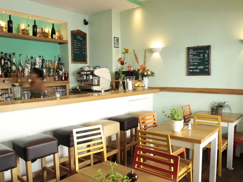 Nana – Meze & Wine