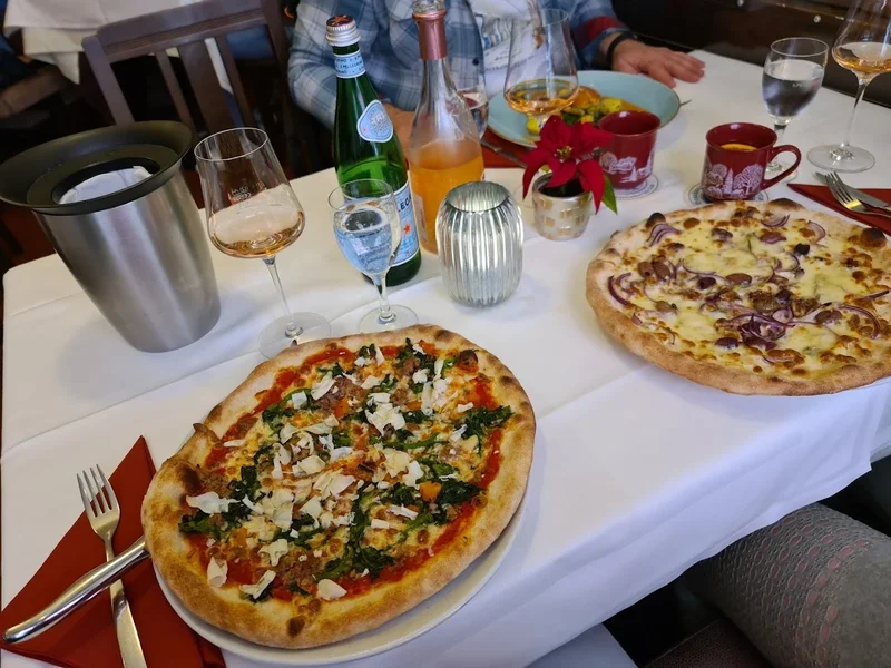Piazzetta Ristorante & Pizzeria