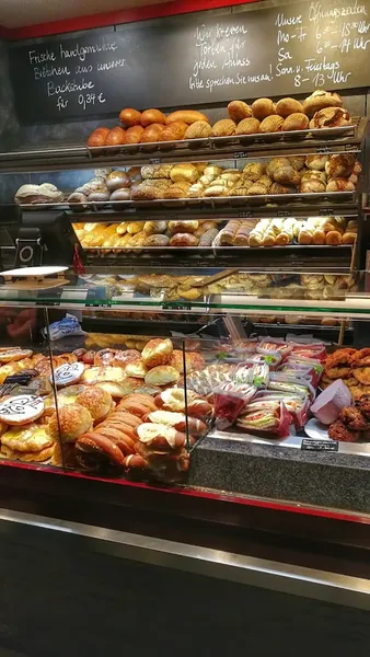 adolph*s | bäckerei & konditorei - Stammgeschäft mit Produktion