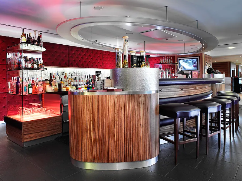 Plüsch Bar & Lounge (im Köln Marriott Hotel)