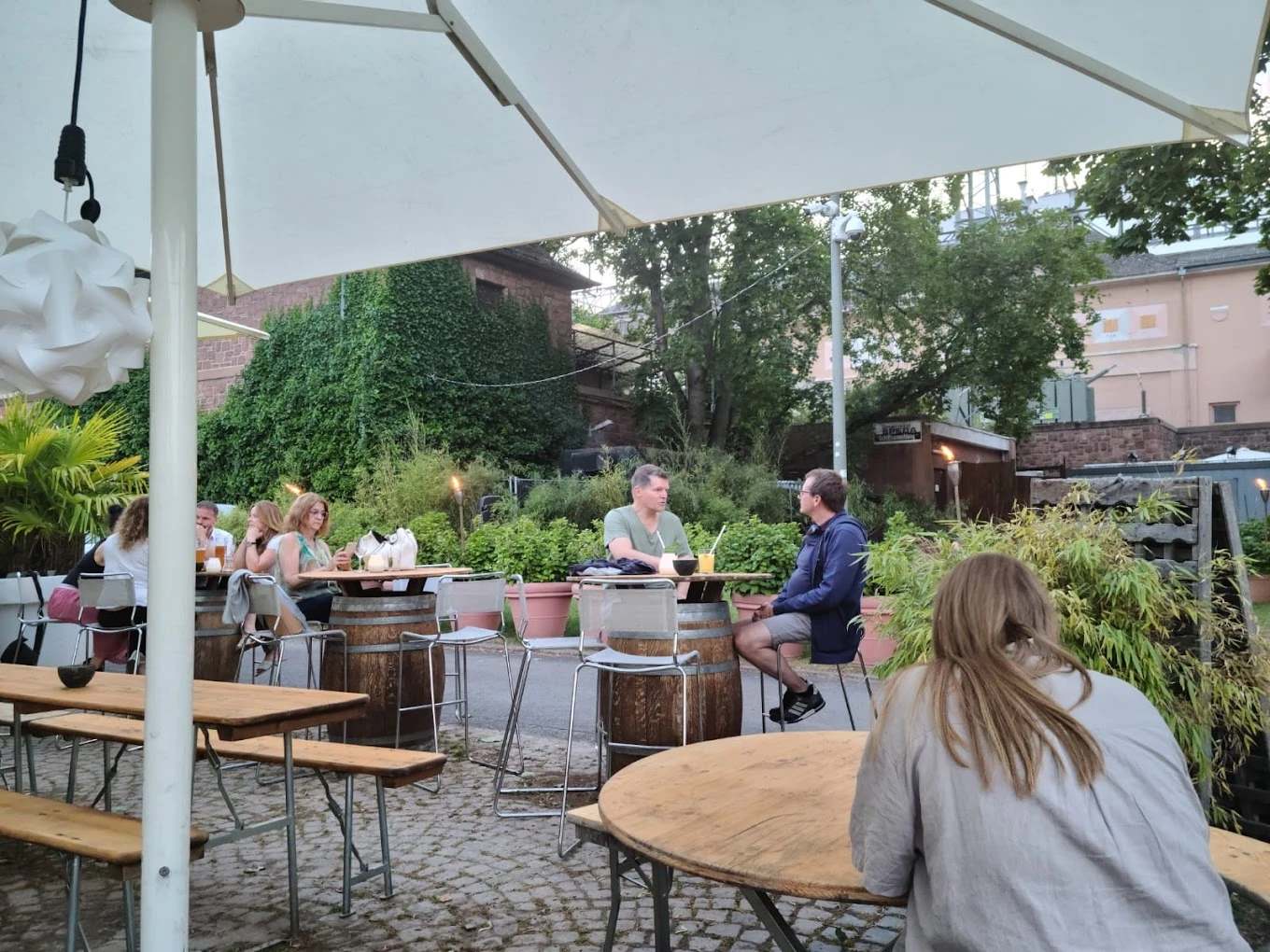 Alte Schiffsmeldestelle Schützenbleiche 9-11 65929 Frankfurt Am Main Liste 20 biergärten in Frankfurt am Main