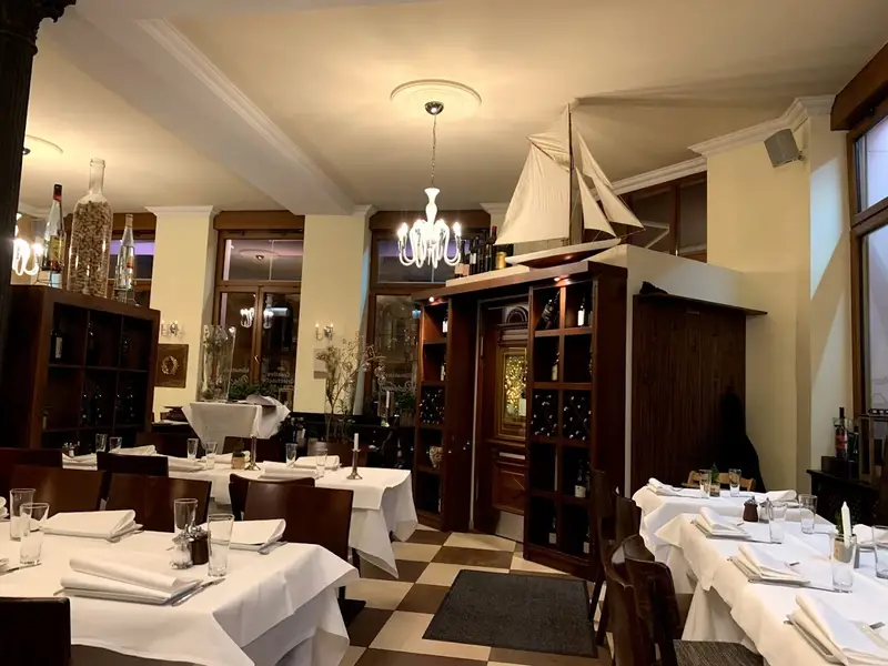 Ariston Restaurant