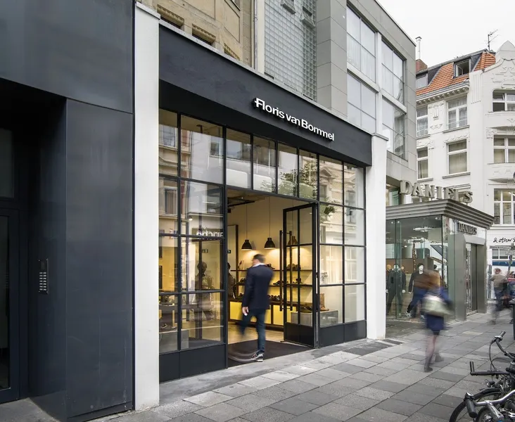 Floris van Bommel Brand Store Köln